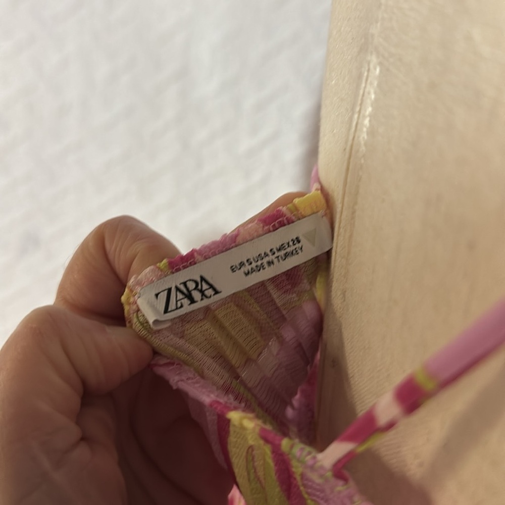 Zara Small Dress - Picture 3 of 4